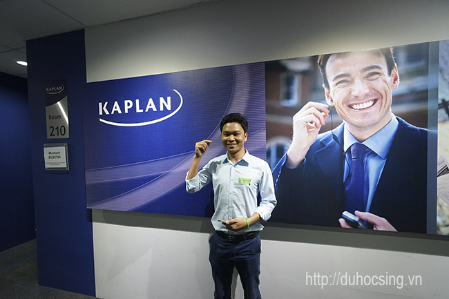 Anh Nguyễn Đăng Hiển - Giám đốc Eduzone trong một lần thăm và làm việc với trường Kaplan Singapore