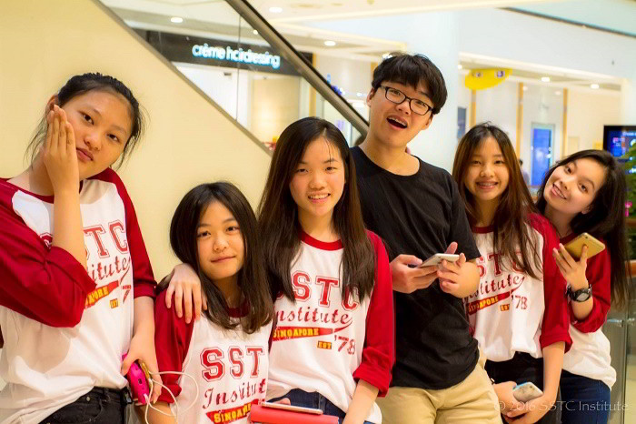 sinh vien hoc vien sstc singapore - Khóa luyện thi vào các trường phổ thông công lập Singapore