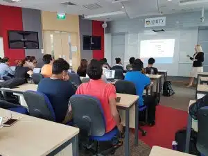 Học bổng Thạc sĩ Luật tại AMITY Singapore