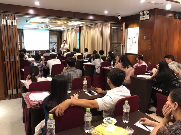 gap mat du hoc he singapore hcm - Du học hè Singapore 2023- Thông tin mới nhất lịch trình và ưu đãi