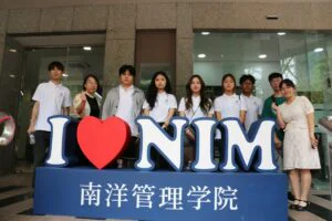 Tại sao nên chọn học tại học viện Quản lý Nanyang ( NIM)