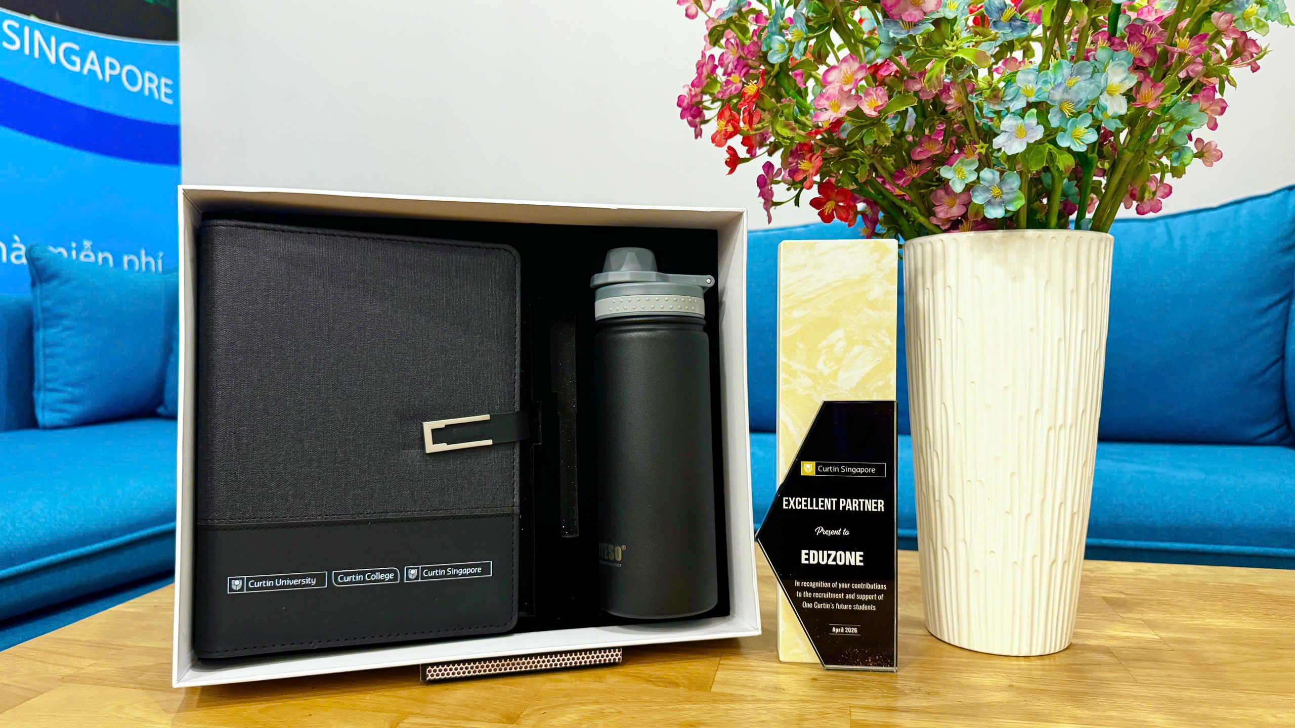 Eduzone vinh dự nhận giải thưởng “Excellent Partner 2025” từ Curtin Singapore