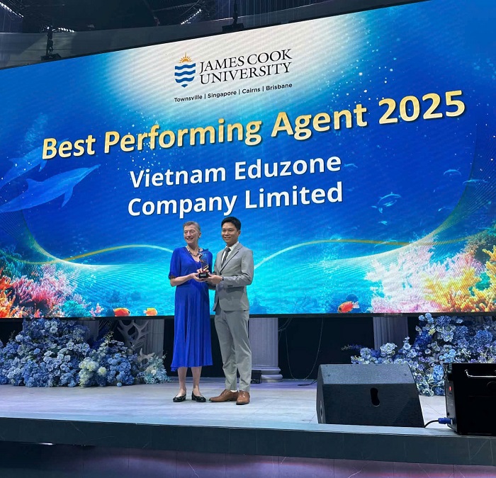Eduzone nhận giải “Best Performance” từ Đại học James Cook
